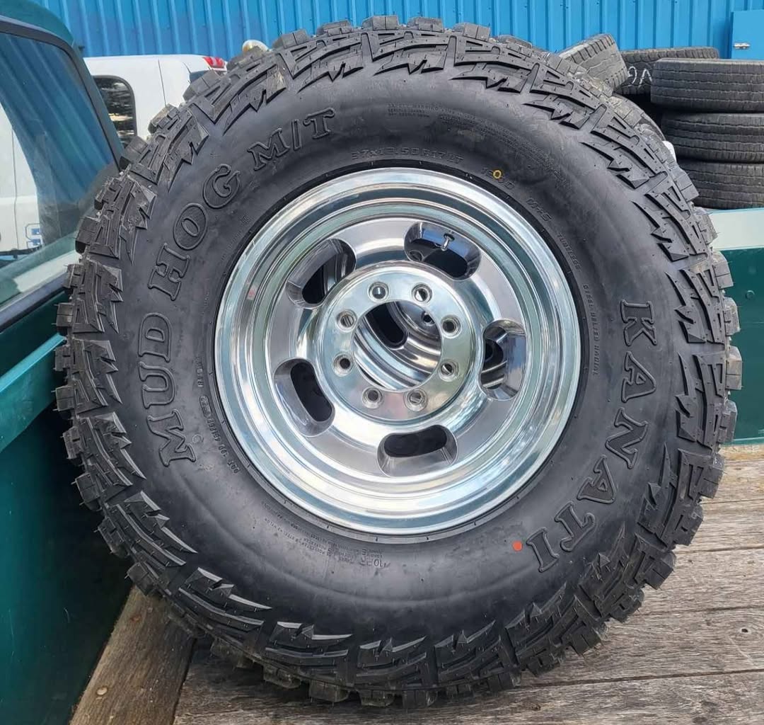 Ford series 37×12.50×17 mud tires