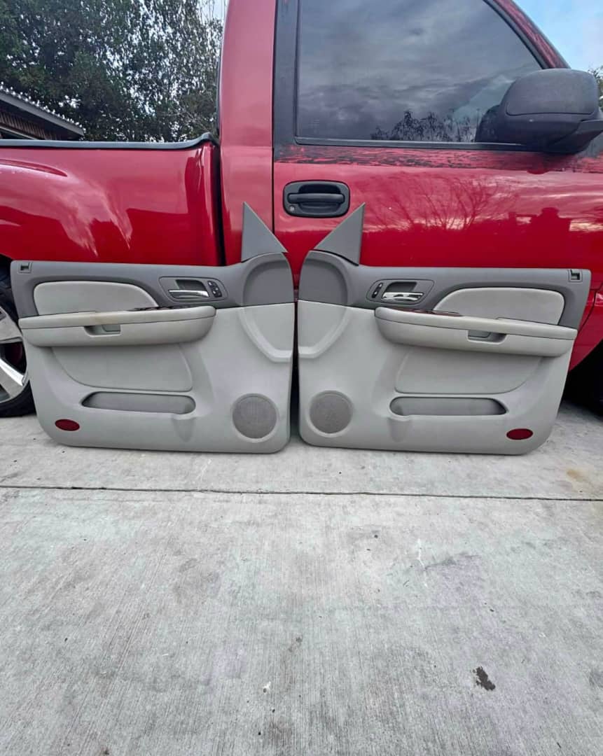 2007–2013 Chevy Tahoe & Suburban door panels