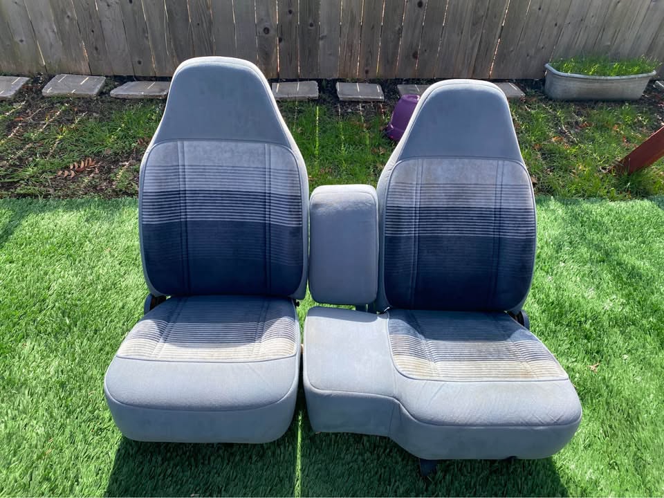 1989–1992 Ford Ranger XLT Blue 60/40 bench seat