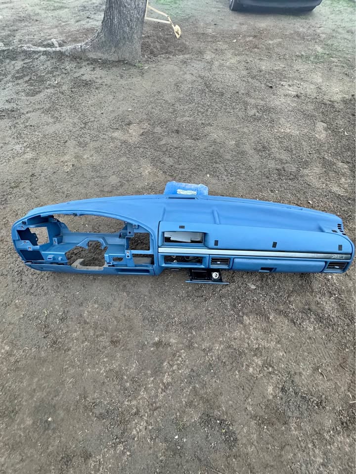 1992–1997 Ford F-150/F-250 Blue Dashboard panel